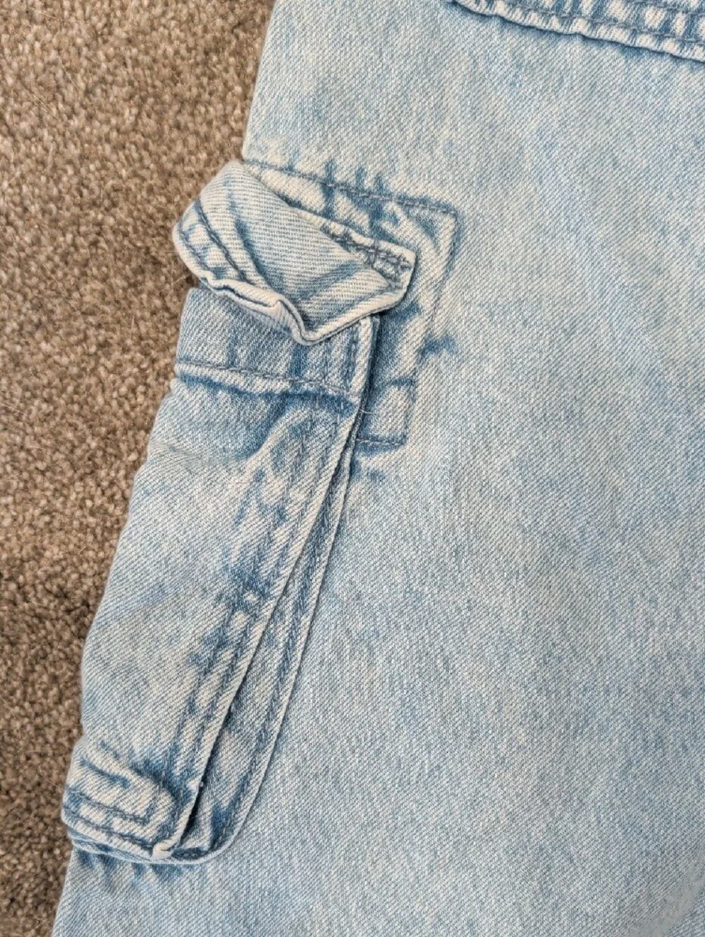 Old Navy Light Blue Wide-Leg Cargo Jeans